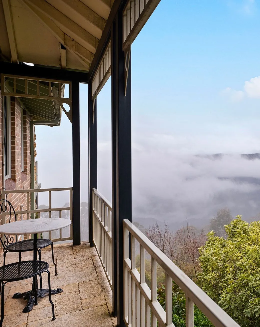 Is There A Restaurant At The Top Of Blue Mountain